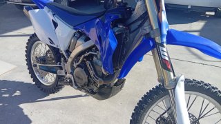 Moto /Motocross Azul y Blanca