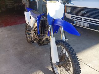 Moto /Motocross Azul y Blanca