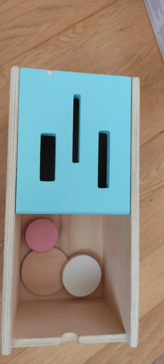 Caja de madera Montessori 18m+