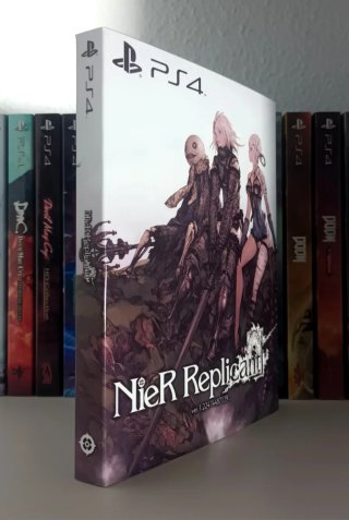 Funda Plastificada Nier Replicant