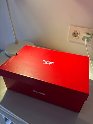 Zapatillas Reebok Rojas Sin Usar Unisex