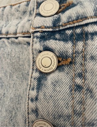 Bershka Pantalón Vaquero Corto Mujer