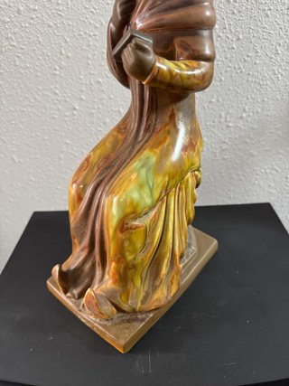 Figura Dama Oriental Porcelana