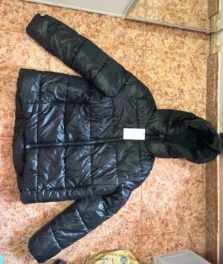 Abrigo Anorak Negro con Capucha