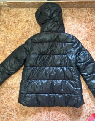 Abrigo Anorak Negro con Capucha