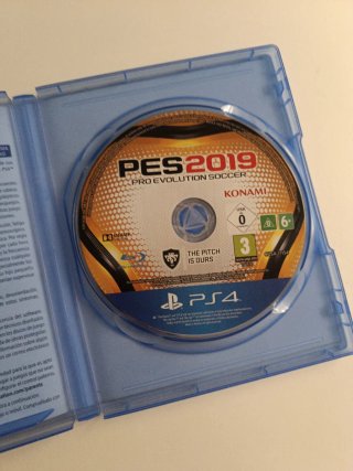 PES 2019 Pro Evolution Soccer PS4