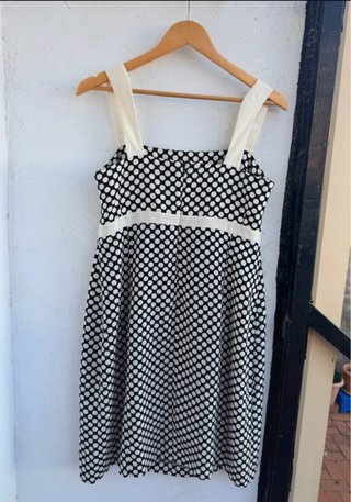 Vestido lunares