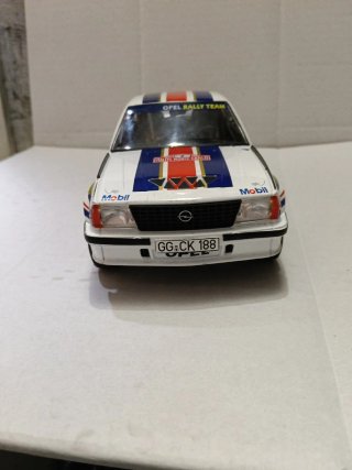 Opel Ascona 1/18 Rally Team