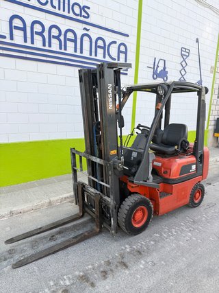 Carretilla Nissan Diesel 1800kg