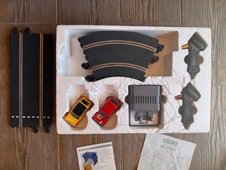 Scalextric GP.12 con 2 Renault 5