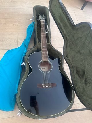 Guitarra Electroacústica Cort Negra + Estuche