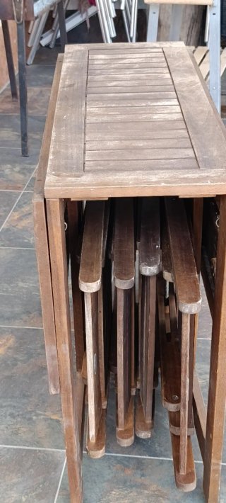Mesa y 4 Sillas Plegables Madera Exterior