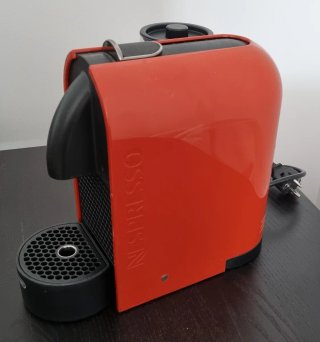 Cafetera Nespresso DeLonghi U EN110.O Naranja