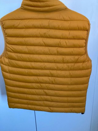 Chaleco acolchado amarillo