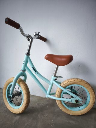 Bici de equilibrio infantil azul