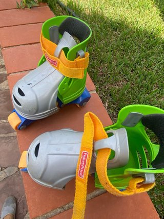 Patines ajustables Fisher-Price para niños