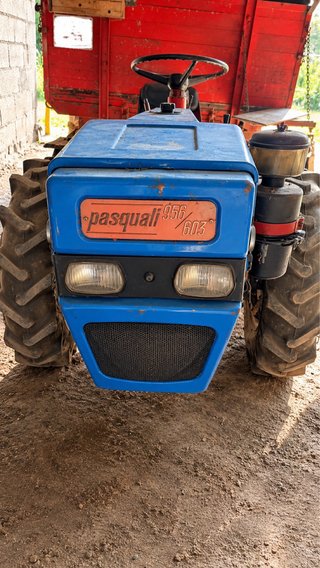 Tractor Pasquali 956/603 con caja