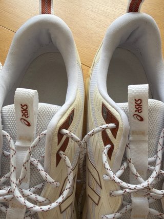 Zapatillas Asics Gel Quantum 360 Beige/Blanco
