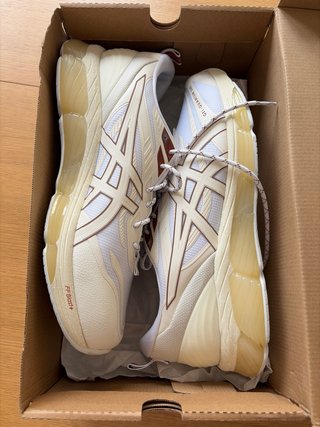 Zapatillas Asics Gel Quantum 360 Beige/Blanco
