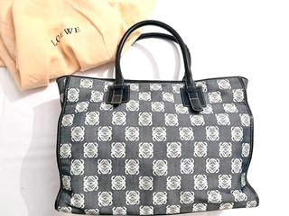 Bolso Loewe gran capacidad