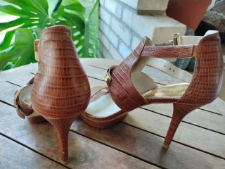 Sandalias Michael Kors Piel Marrón Talla 36.5