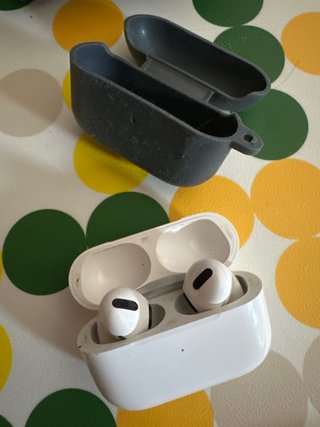 Auriculares Inalámbricos Blancos y Funda