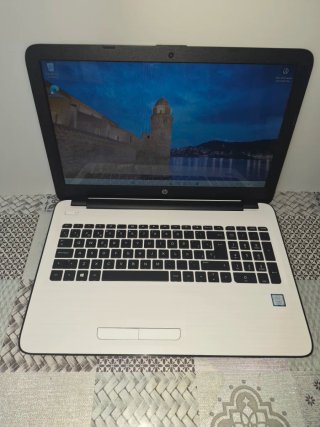HP i7 7gen 8GB RAM SSD 256GB