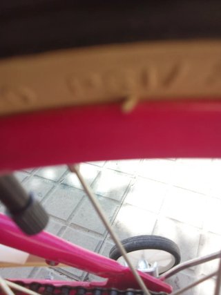 Bicicleta niña rosa con cesta