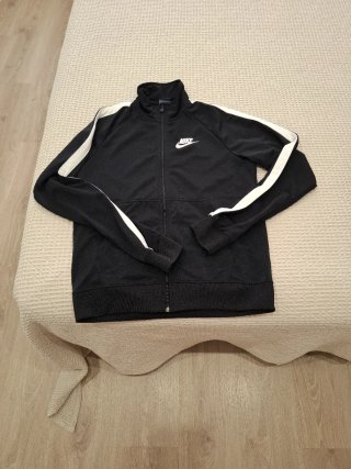 Chaqueta deportiva Nike hombre negra