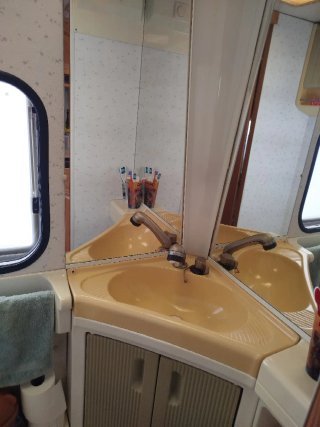 Vendo caravana knaus Azur de 1992  Negociable