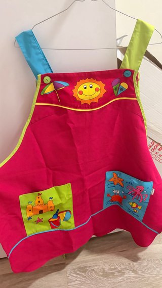Bata maestra infantil con dibujos