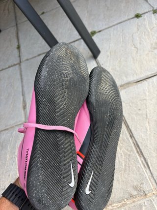 Zapatillas Nike Mercurial rosas y naranjas