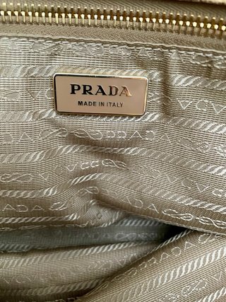 Borsa Tote Prada Beige in Pelle Piegato