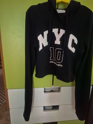Sudadera Crop Top NYC Primark Azul
