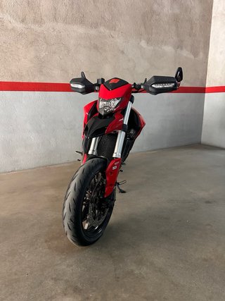 Ducati Hipermotard 939