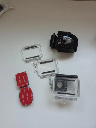 GoPro Hero 7 Black + Accesorios originales. Regalo