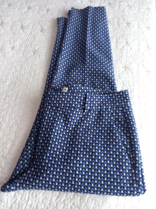 Pantalón Zara estampado mujer