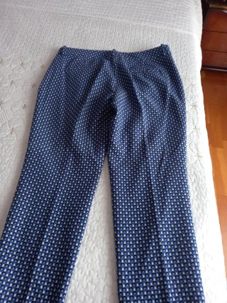 Pantalón Zara estampado mujer