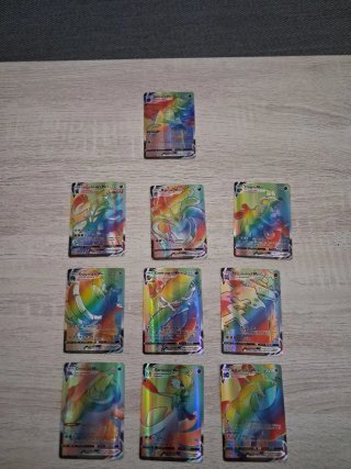 Pack 10 Cartas Pokémon VMAX Arcoíris 5 € cada una