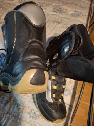 Scarponi da Snowboard Taglia 43 (Mondo 280)