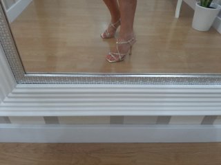 Sandalias doradas Membur con pedrería