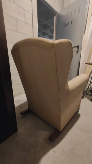 Sillón individual beige tela