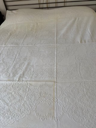 Copriletto vintage bianco