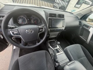Toyota Land Cruiser 2023