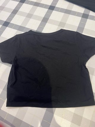 Camiseta negra Free Wings con pedrería