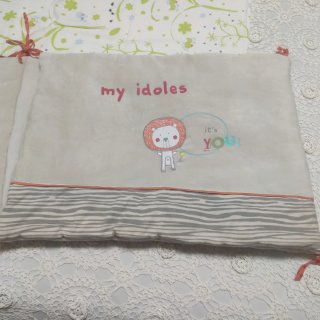 Chichonera,funda y almohadón+2 Regalos.