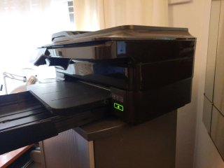 Impresora Multifunción HP Negra Modelo office Jet