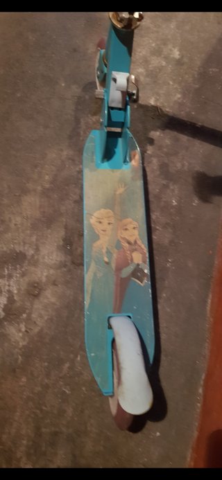 Patinete infantil Frozen