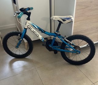 Bicicleta infantil QUER azul y blanca