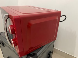 Microondas Orbegozo Rojo MI2121 700W 20LT